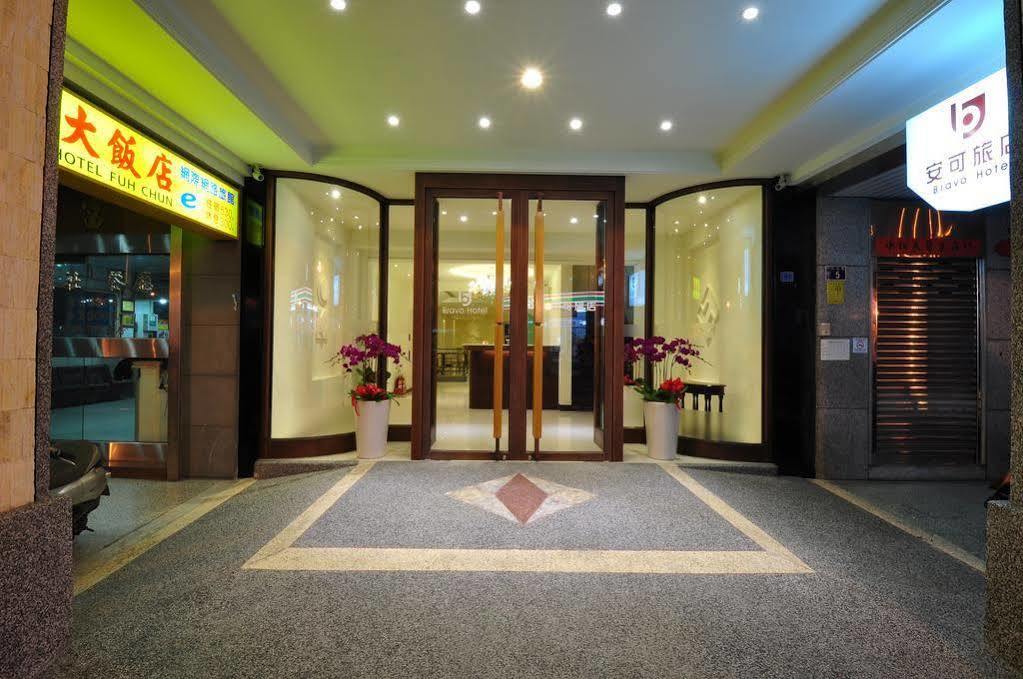 Bravo Hotel Taichung Buitenkant foto